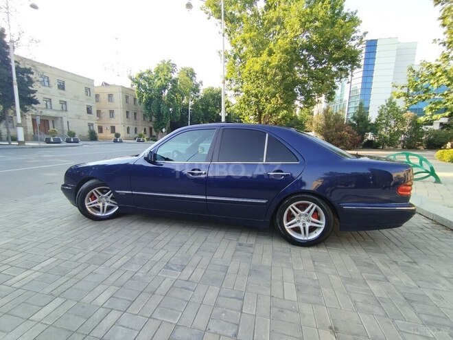 Mercedes E 220 d 2000, 450,000 km - 2.2 l - Yevlax