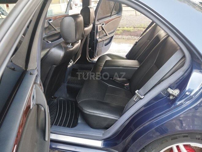 Mercedes E 220 d 2000, 450,000 km - 2.2 l - Yevlax