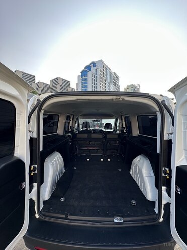 Fiat Doblo 2022, 37,379 km - 1.4 l - Bakı