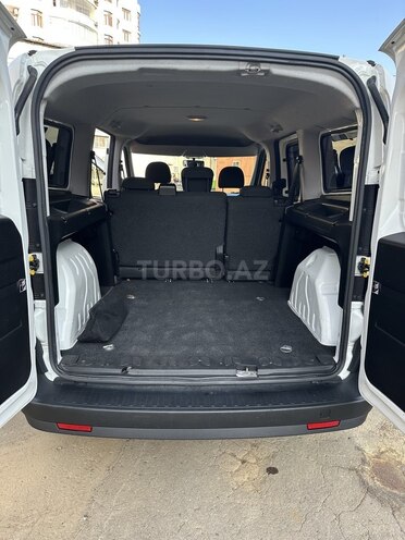 Fiat Doblo 2022, 37,379 km - 1.4 l - Bakı