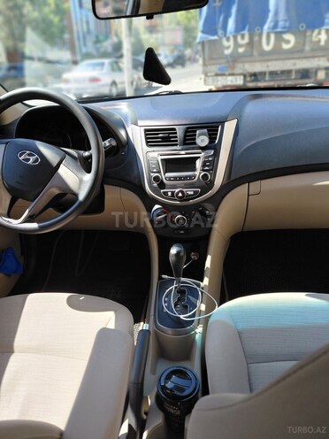 Hyundai Accent 2017, 136,794 km - 1.6 l - Bakı