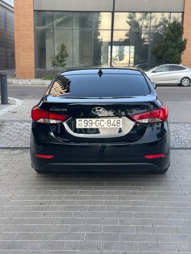 Hyundai Elantra 2015, 124,400 km - 1.8 л - Bakı