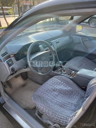 Mercedes E 220 d 1999, 516,000 km - 2.2 l - Bakı