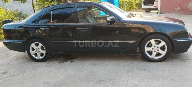 Mercedes E 220 d 1999, 516,000 km - 2.2 l - Bakı