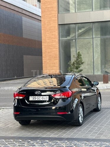 Hyundai Elantra 2015, 124,400 km - 1.8 л - Bakı