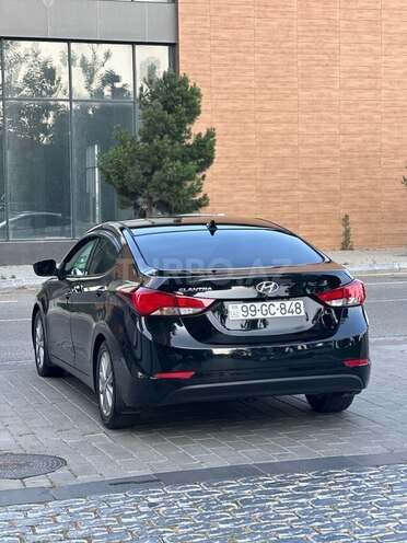 Hyundai Elantra 2015, 124,400 km - 1.8 л - Bakı