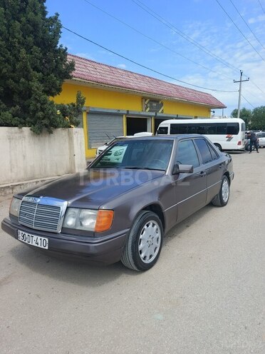Mercedes E 200 1991, 209,300 km - 2.0 л - Sumqayıt