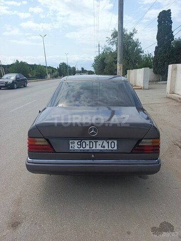 Mercedes E 200 1991, 209,300 km - 2.0 л - Sumqayıt
