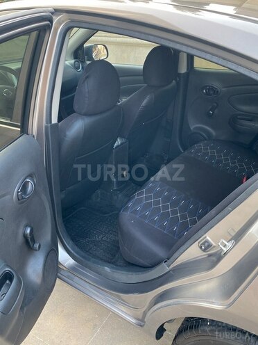Nissan Sunny 2015, 285,000 km - 1.5 l - Bakı