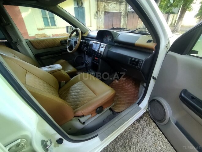 Nissan X-Trail 2001, 50,216 km - 2.0 l - Quba
