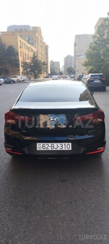 Hyundai Elantra 2018, 130,000 km - 2.0 l - Bakı
