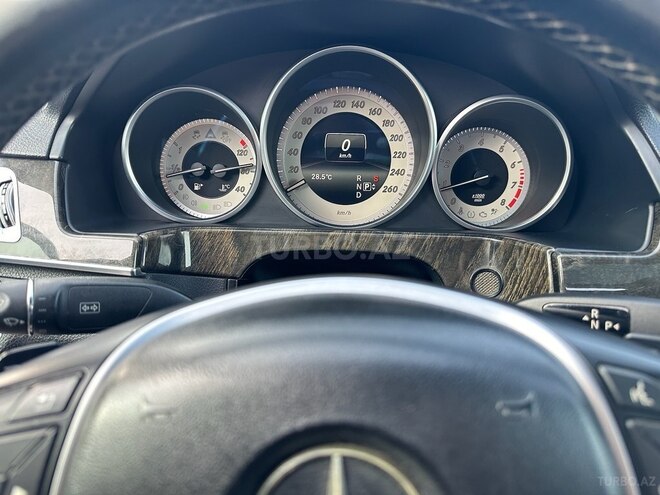 Mercedes E 200 2013, 250,000 km - 2.0 l - Xaçmaz