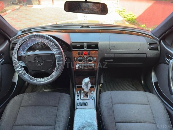 Mercedes C 180 1998, 249,215 km - 1.8 l - Bakı