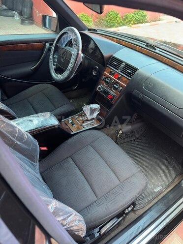 Mercedes C 180 1998, 249,215 km - 1.8 l - Bakı