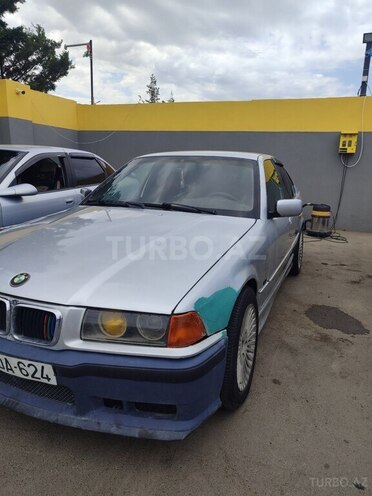 BMW 320 1993, 458,000 km - 2.0 l - Sumqayıt