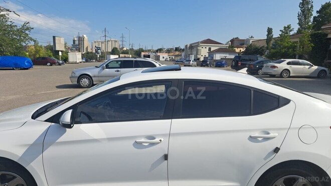 Hyundai Avante 2016, 133,000 km - 1.6 l - Bakı
