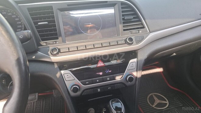 Hyundai Avante 2016, 133,000 km - 1.6 l - Bakı