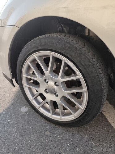 Toyota Corolla 2005, 263,000 km - 1.4 l - Bakı