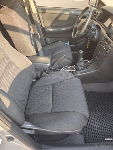 Toyota Corolla 2005, 263,000 km - 1.4 l - Bakı