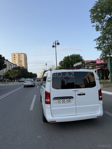 Mercedes  2017, 299,000 km - 2.0 l - Sumqayıt