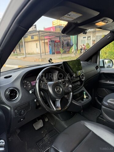 Mercedes  2017, 299,000 km - 2.0 l - Sumqayıt