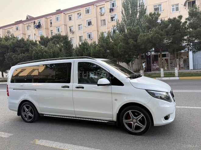 Mercedes  2017, 299,000 km - 2.0 l - Sumqayıt