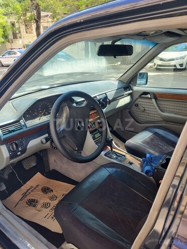 Mercedes E 200 1991, 400,000 km - 2.0 l - Bakı