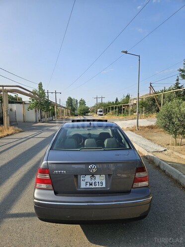 Volkswagen Jetta-8