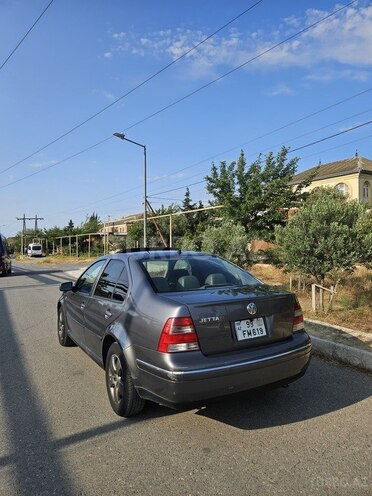 Volkswagen Jetta-7
