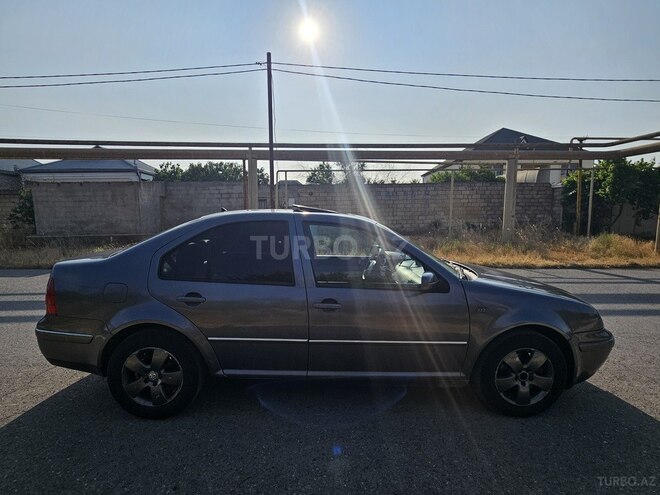 Volkswagen Jetta-5