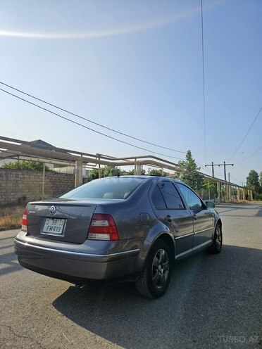 Volkswagen Jetta-6