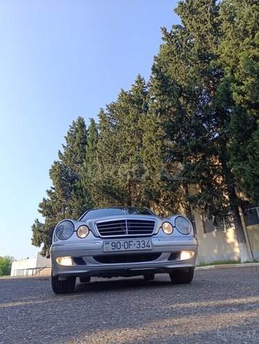 Mercedes E 240 1998, 395,890 km - 2.4 л - Qazax