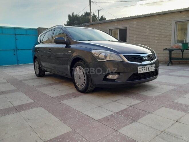 Kia Ceed 2010, 258,000 km - 1.6 л - Bakı
