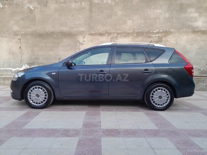 Kia Ceed 2010, 258,000 km - 1.6 л - Bakı