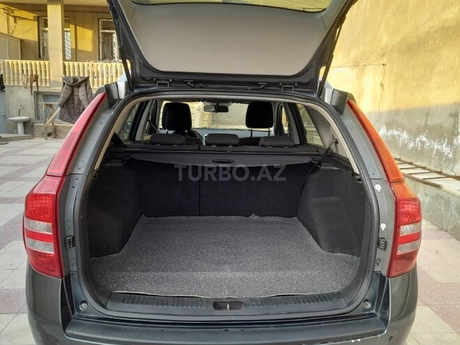 Kia Ceed 2010, 258,000 km - 1.6 л - Bakı