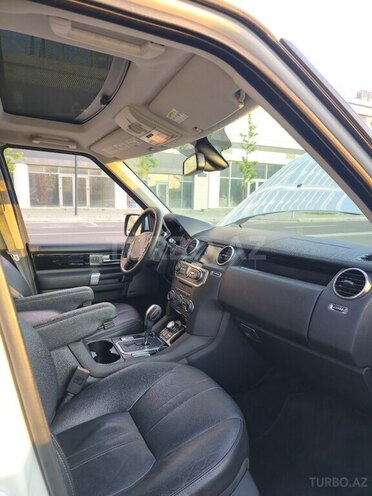 Land Rover Discovery-10
