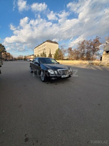 Mercedes E 200 2008, 300,000 km - 1.8 l - Sabirabad