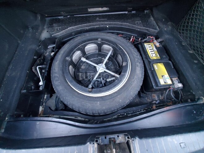 Mercedes E 200 2008, 300,000 km - 1.8 l - Sabirabad