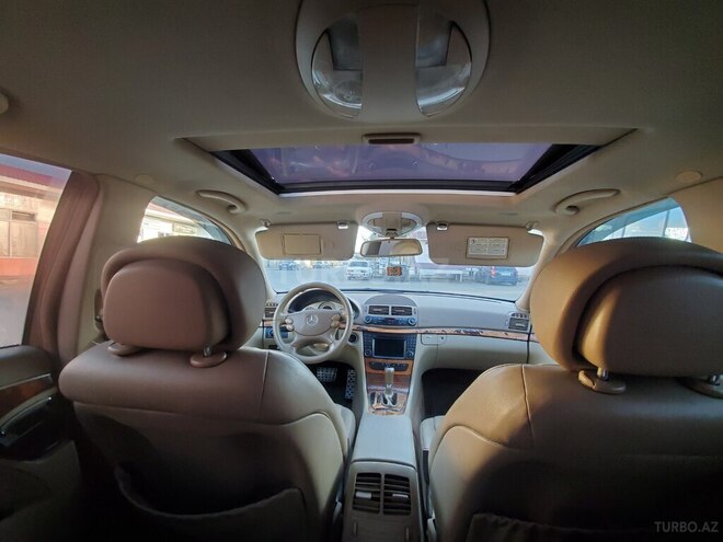 Mercedes E 200 2008, 300,000 km - 1.8 l - Sabirabad