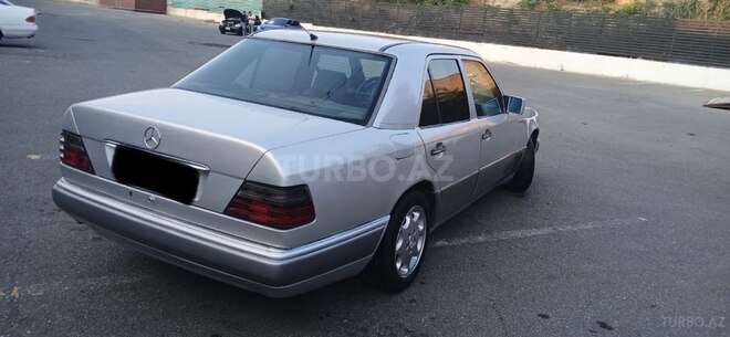 Mercedes E 250 1994, 516,000 km - 2.5 л - Bakı