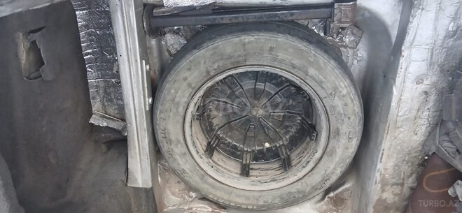 Mercedes E 250 1994, 516,000 km - 2.5 л - Bakı