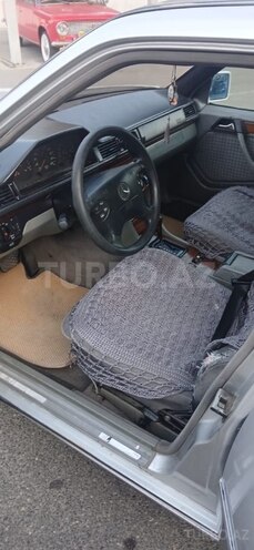 Mercedes E 250 1994, 516,000 km - 2.5 л - Bakı