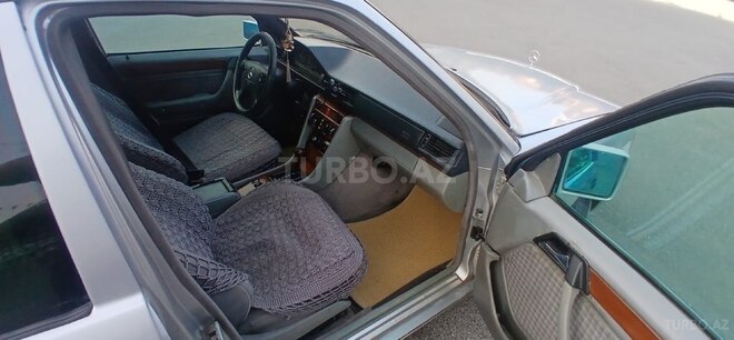 Mercedes E 250 1994, 516,000 km - 2.5 л - Bakı