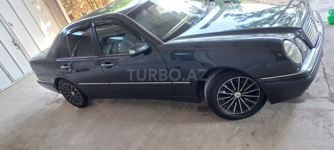 Mercedes E 200 1998, 273,000 km - 2.0 l - Gəncə