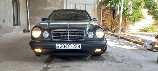 Mercedes E 200 1998, 273,000 km - 2.0 l - Gəncə