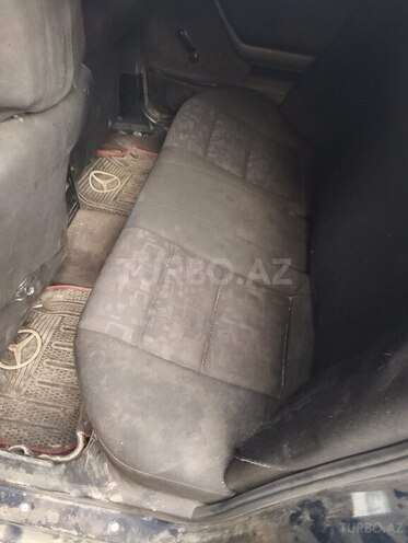 Mercedes C 200 1996, 215,452 km - 2.0 l - Bakı