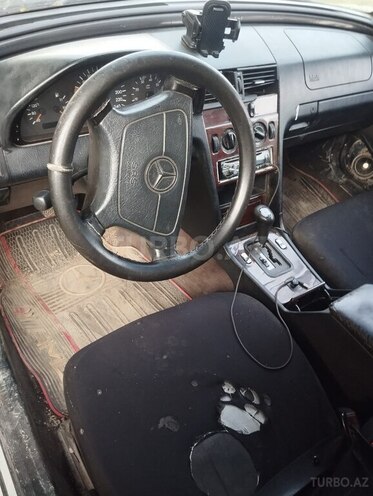 Mercedes C 200 1996, 215,452 km - 2.0 l - Bakı