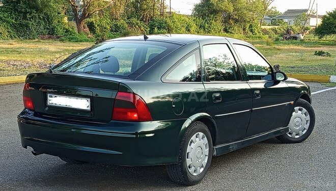Opel Vectra 1999, 245,000 km - 1.8 l - Bərdə