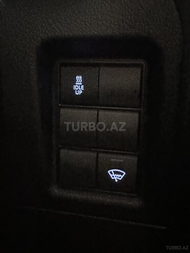 Toyota Land Cruiser Prado-15