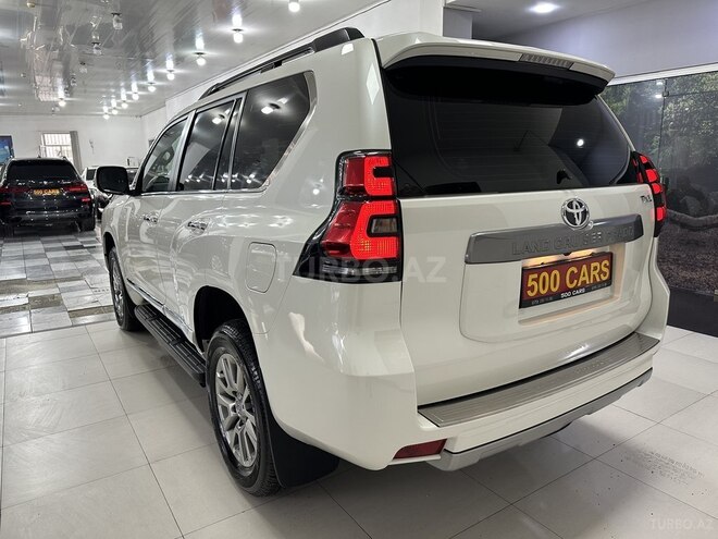 Toyota Land Cruiser Prado-5